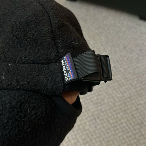 Patagonia Black Fleece Hat - Picture 3 of 8